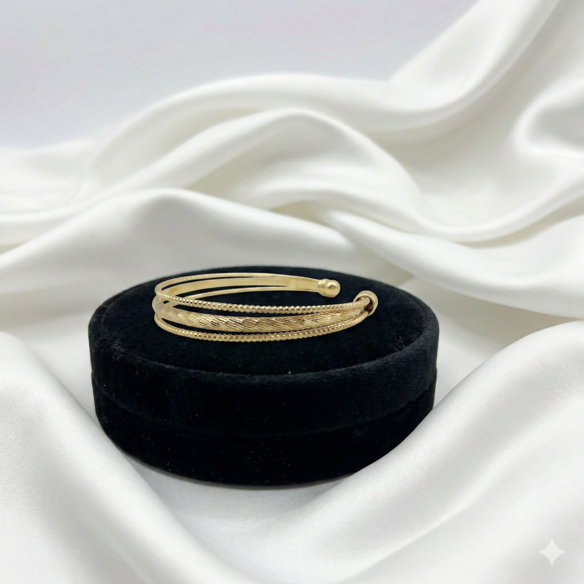 Eleganter Damen Armreif Gold/Silber Mit Feinem Linien-Design
