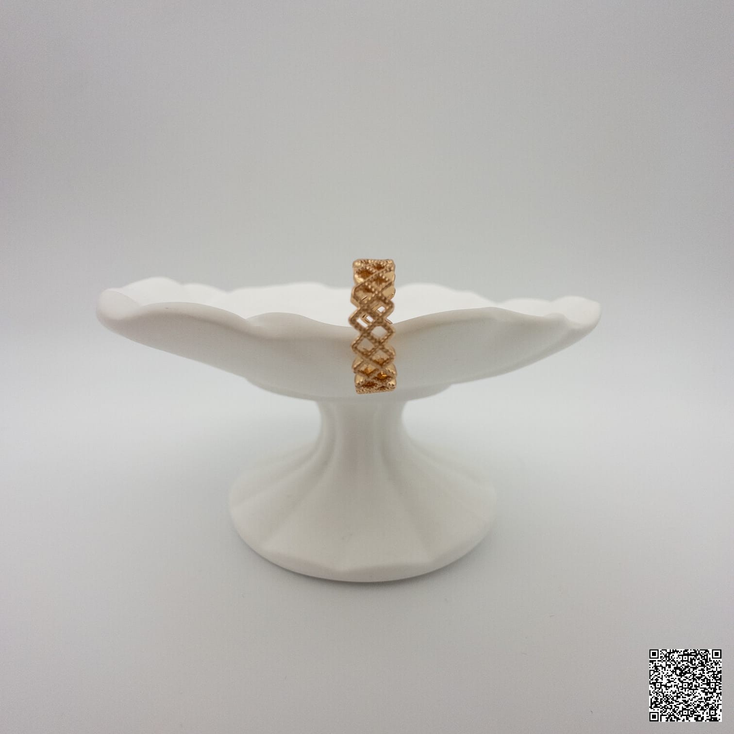 Eleganter Gitter Ear Cuff Für Damen Goldfarbener Ohrschmuck Ohne
