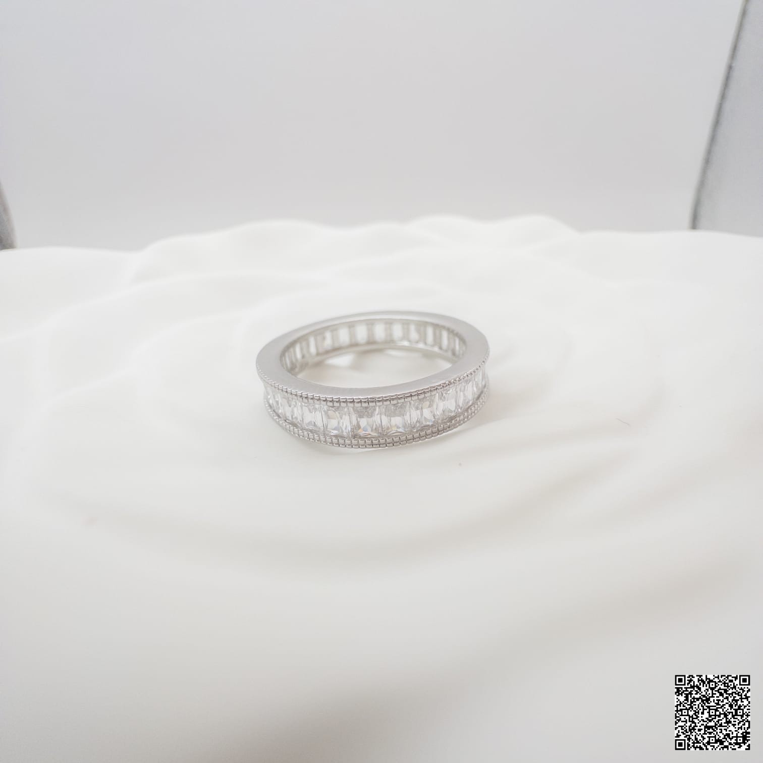 Eleganter Damen Ring Silber Mit Funkelndem Kristallband