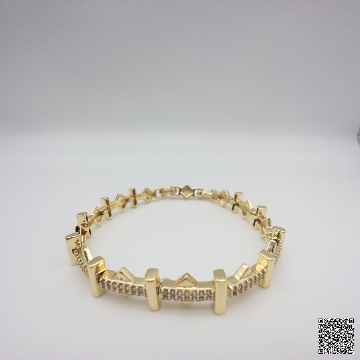 Vergoldetes Damen Tennisarmband Mit Zirkonia Elegantes