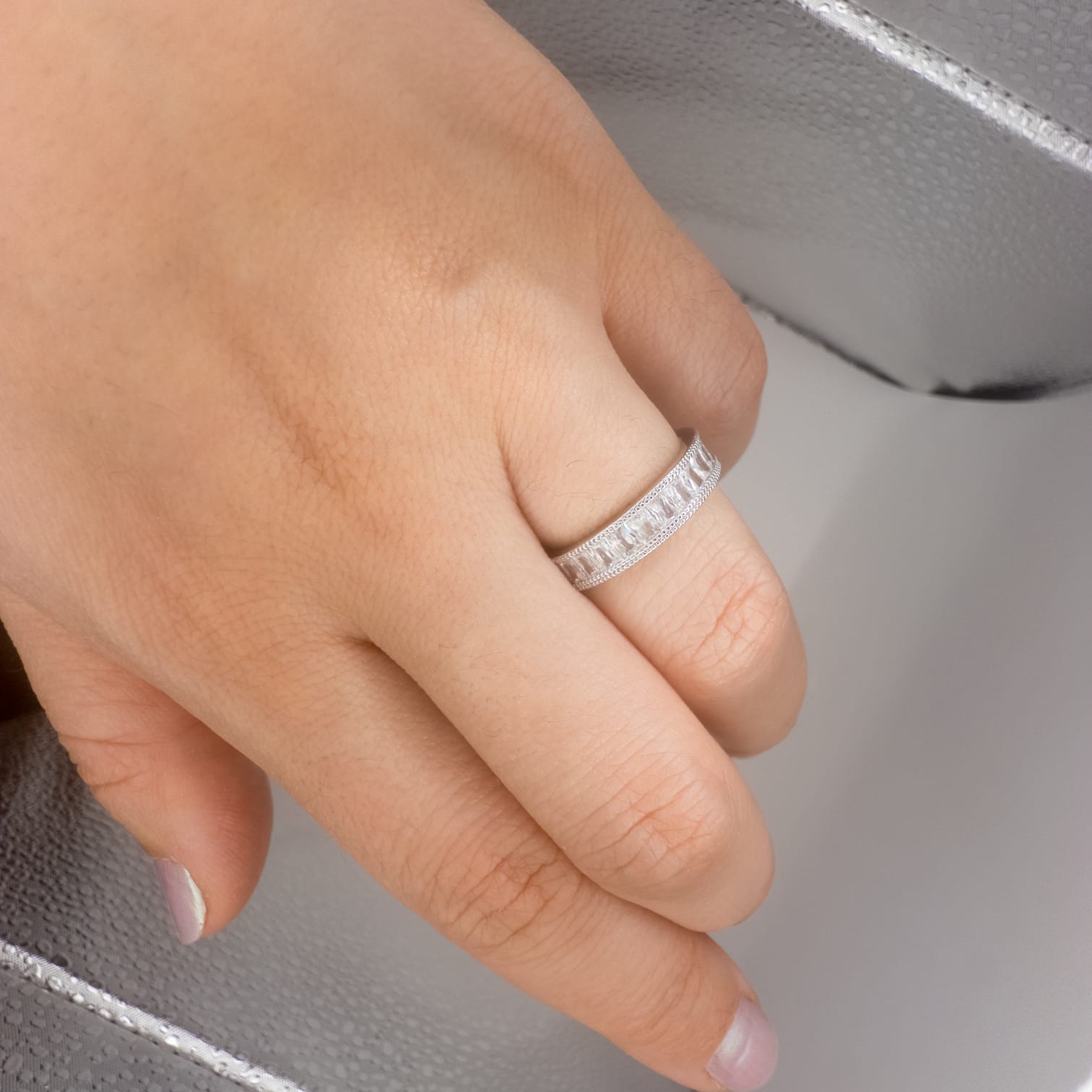 Eleganter Damen Ring Silber Mit Funkelndem Kristallband