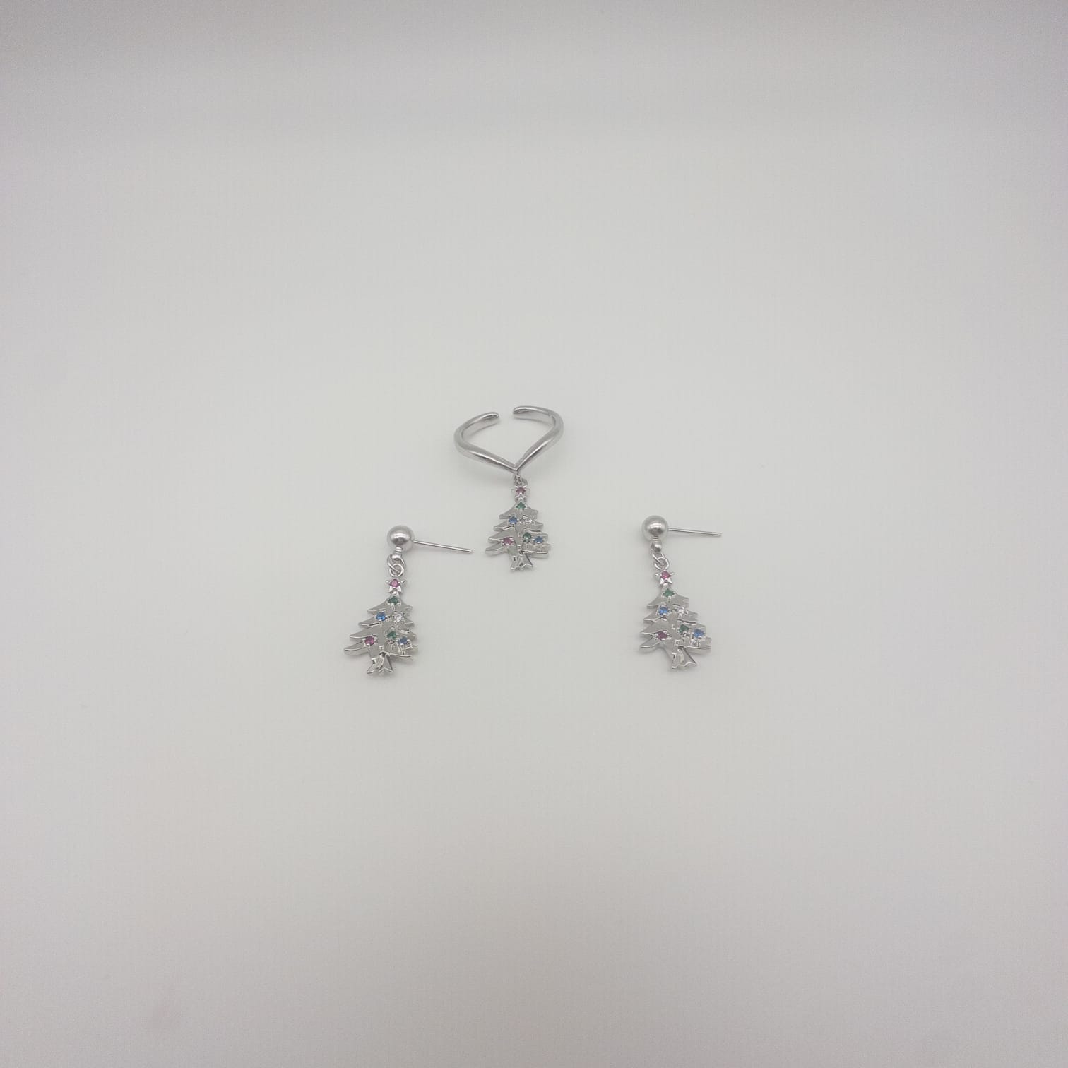 Elegantes Ring- Und Ohrring-Set Für Damen Mit