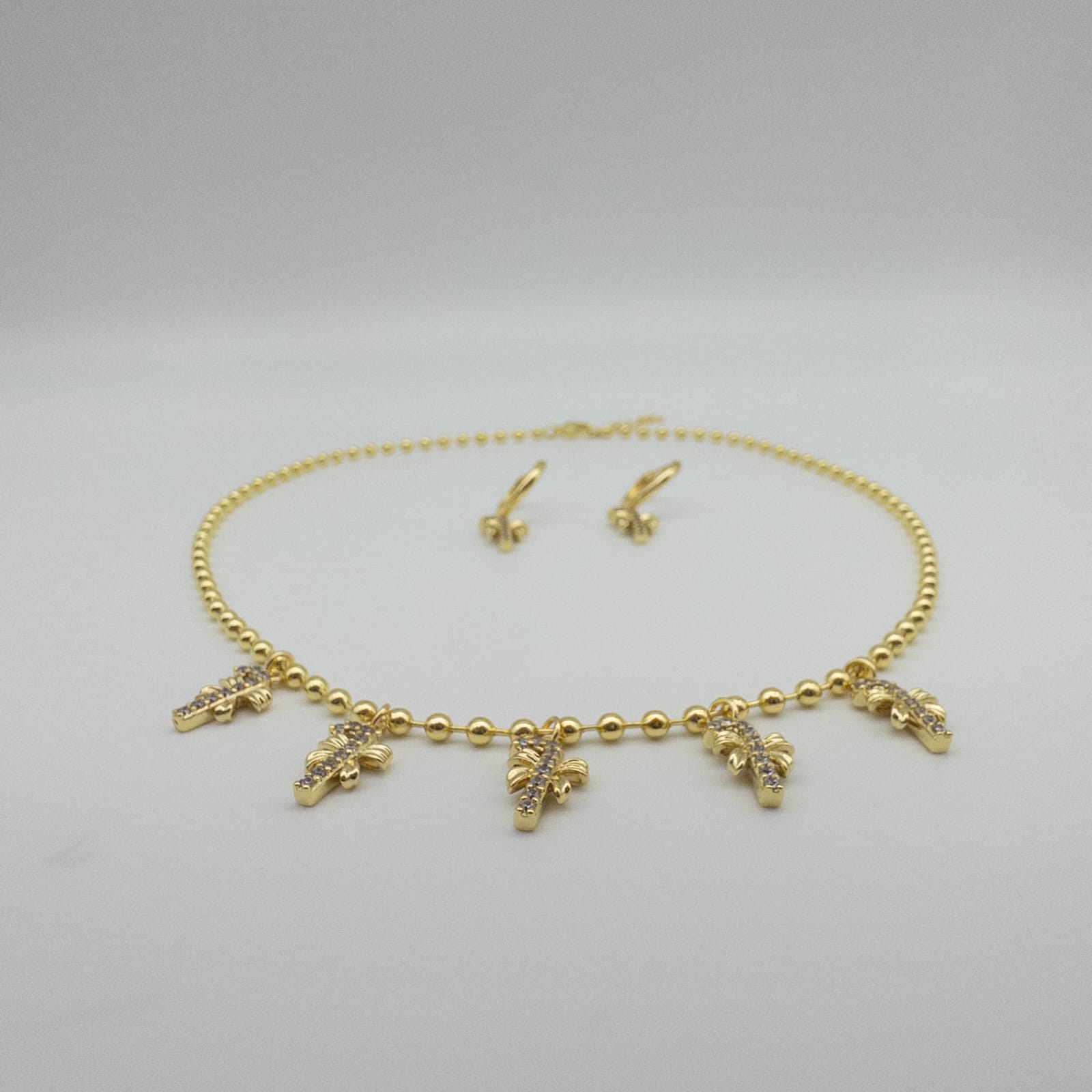 Elegantes Goldfarbenes Schmuckset Mit Palmenanhängern Halskette &