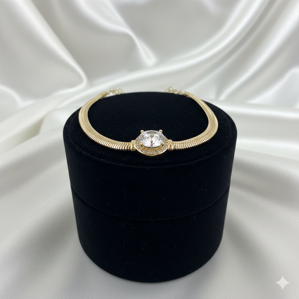 Elegantes Goldfarbenes Armband Mit Rundem Zirkonia-Stein