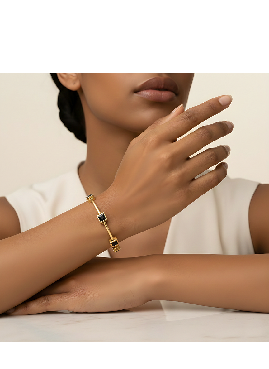 Elegantes Armband Mit Schwarzen Quadratischen Steinen Goldfarben