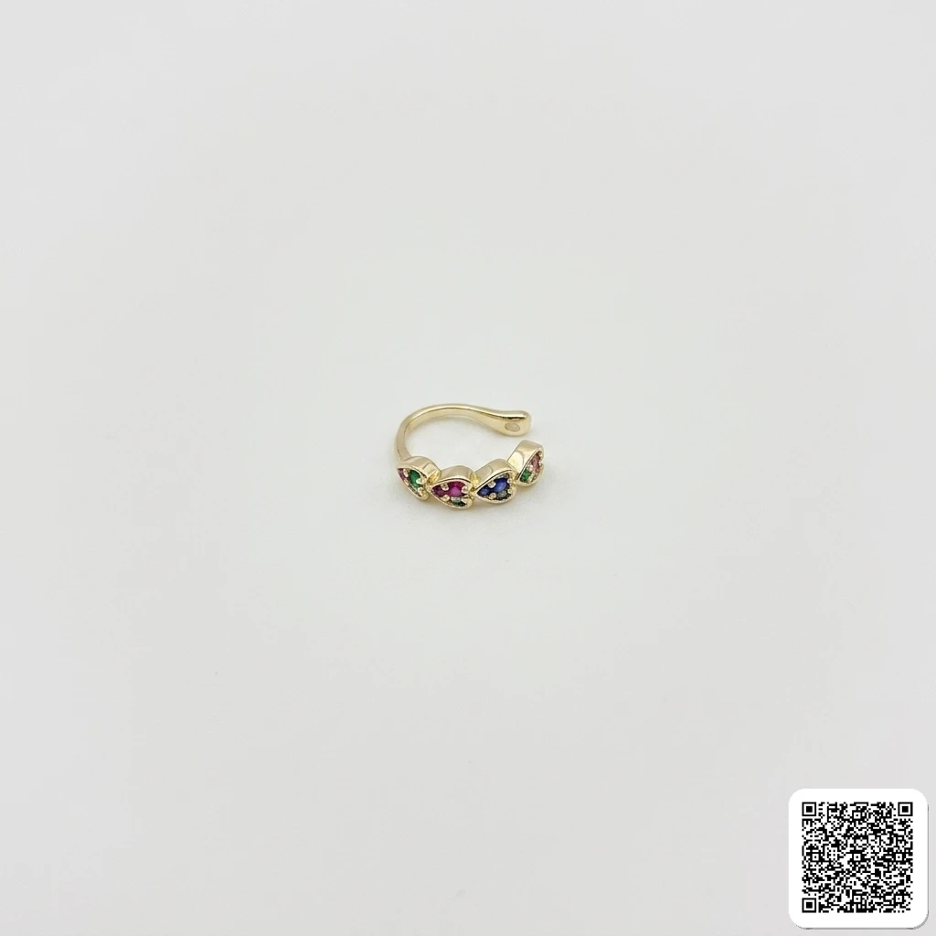 Bunter Ear Cuff Goldfarben mit Schmucksteinen – Elegante Ohrklemme