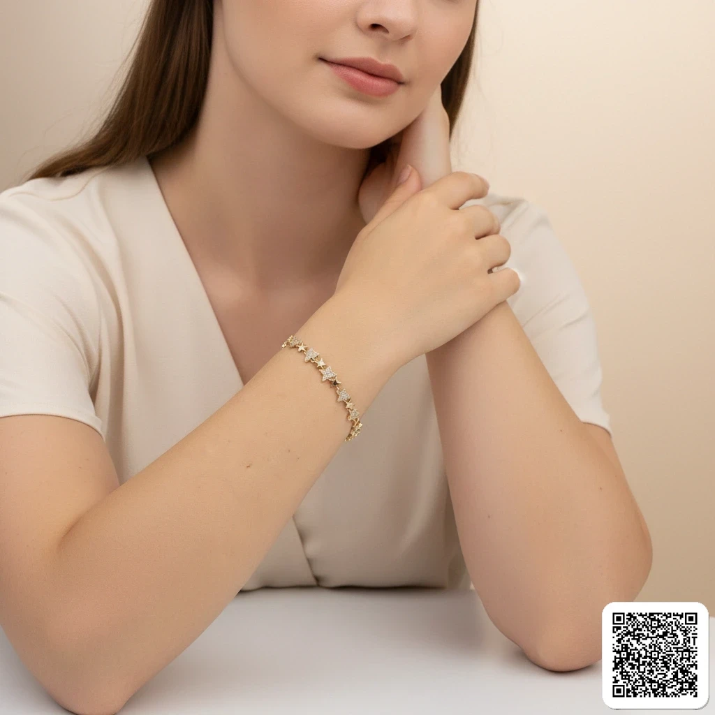 Goldfarbenes Stern-Armband Mit Glitzer-Design
