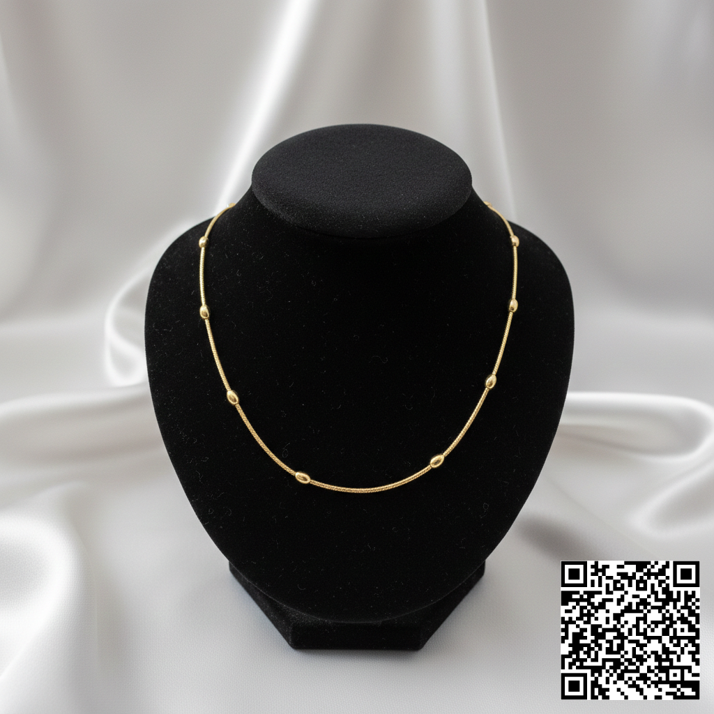 Elegante Gold-Halskette Mit Perlen-Details