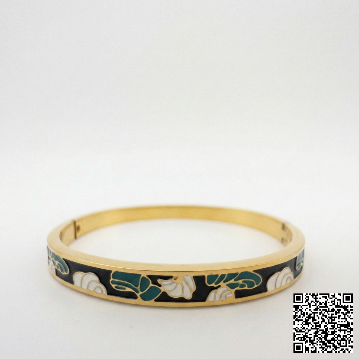 Goldfarbener Armreif Mit Floralem Design Eleganter Damen