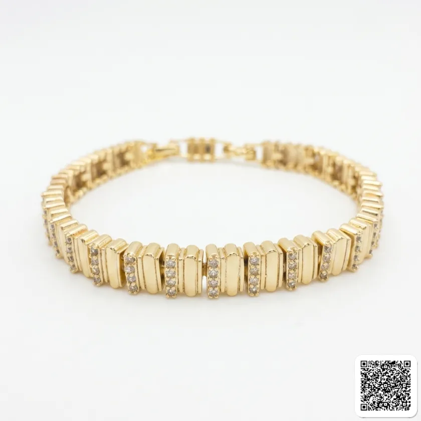 Goldenes Tennis Armband Mit Zirkonia Elegantes Damenarmband