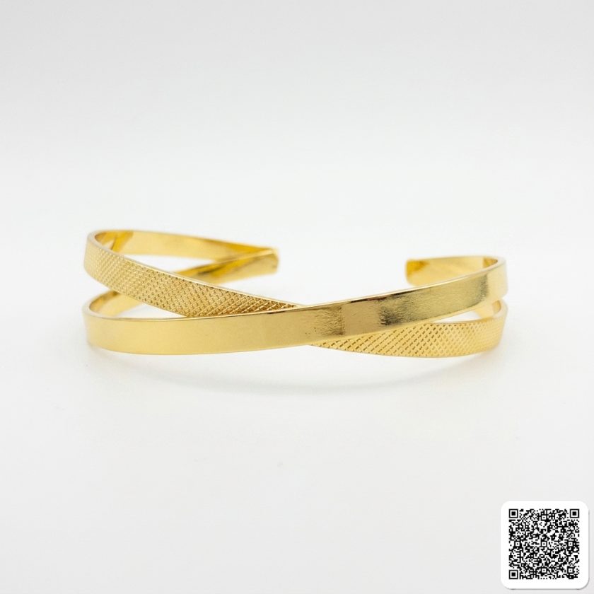 Eleganter Offener Armreif In Gold Minimalistischer Damen