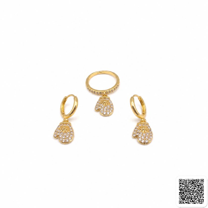 Goldfarbene Schmuckset Mit Ring Und Ohrringen Eleganter Klee