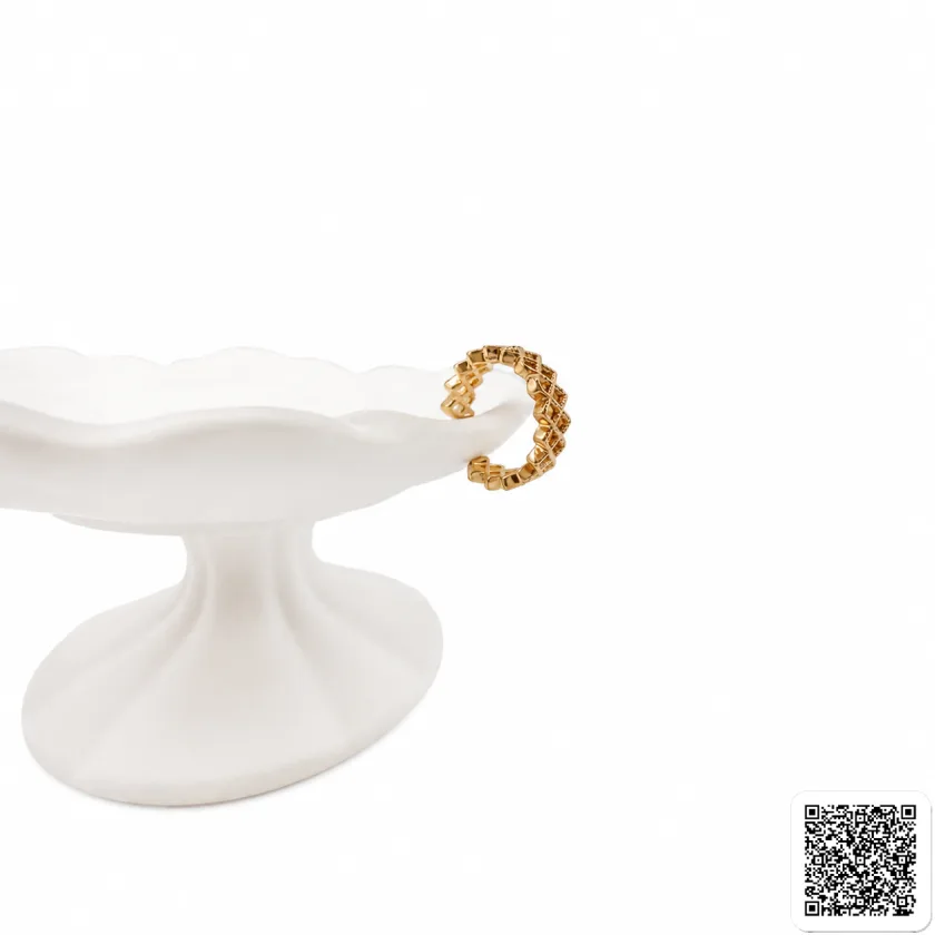 Eleganter Gitter Ear Cuff Für Damen Goldfarbener Ohrschmuck Ohne