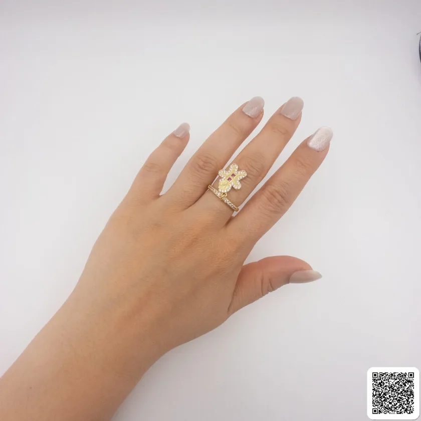 Goldfarbenes Kleeblatt Schmuckset Mit Ohrringen Und Ring